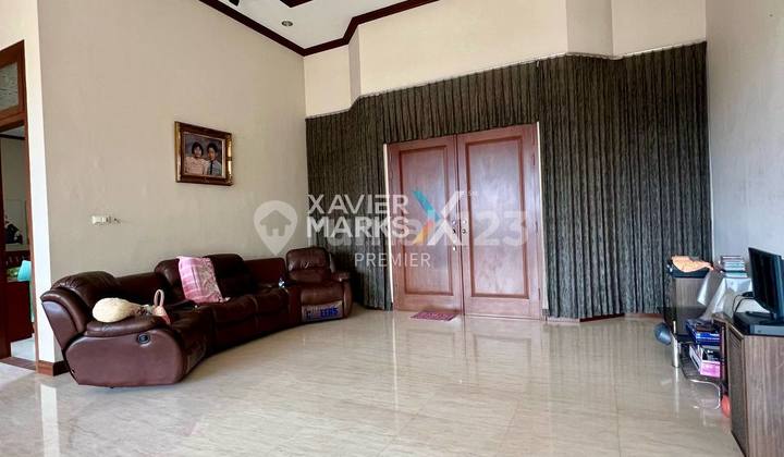 Rumah Klasik Mewah Kawasan Ijen Boulevard Malang 2