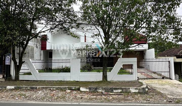 Rumah Siap Huni Terawat di Jl Burung-burung Malang Rumah Siap Huni Terawat di Jl Burung-burung Malang