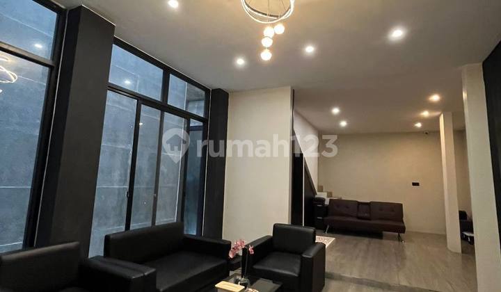 Araya House Malang, A Step to Binus. 2