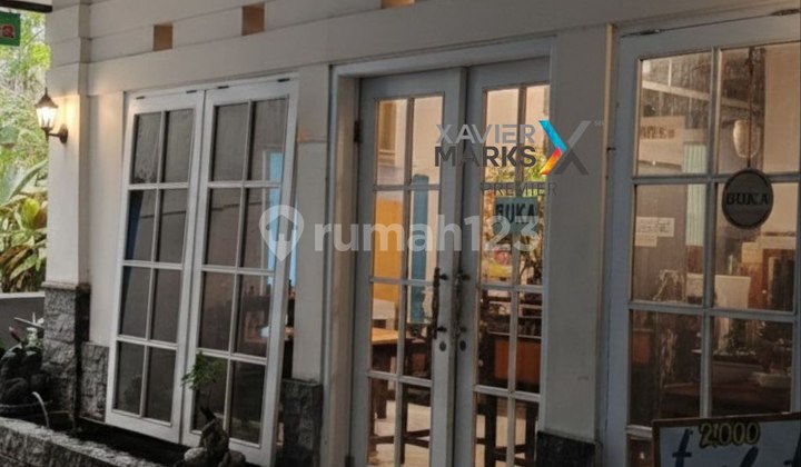 Ready-to-Occupy City Center House in Kayutangan Klojen Malang