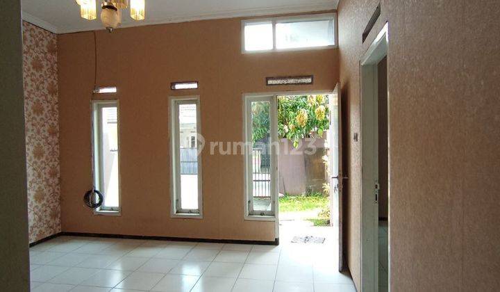 Rumah Minimalis Bangunan Terawat di Plaosan Malang 2