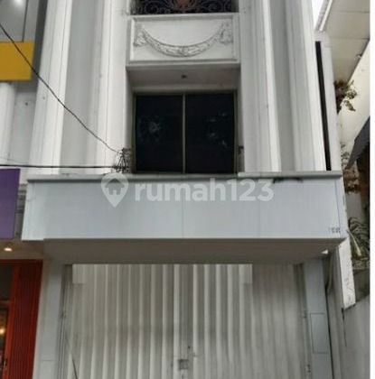 Ruko 3 Lantai Poros Jalan S Parman Malang