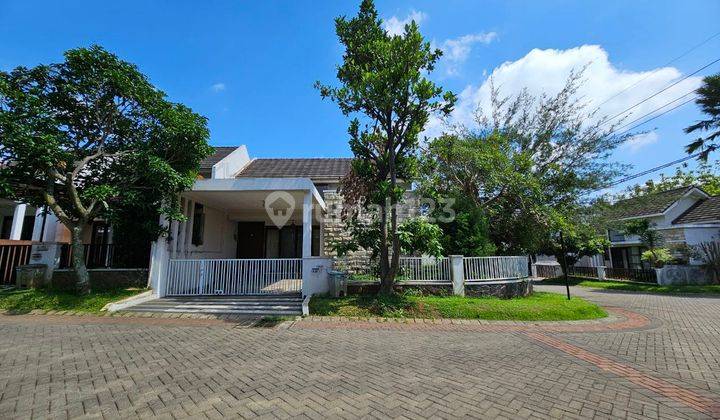 Rumah Hook Minimalis Modern di Greenland Tidar Malang 1