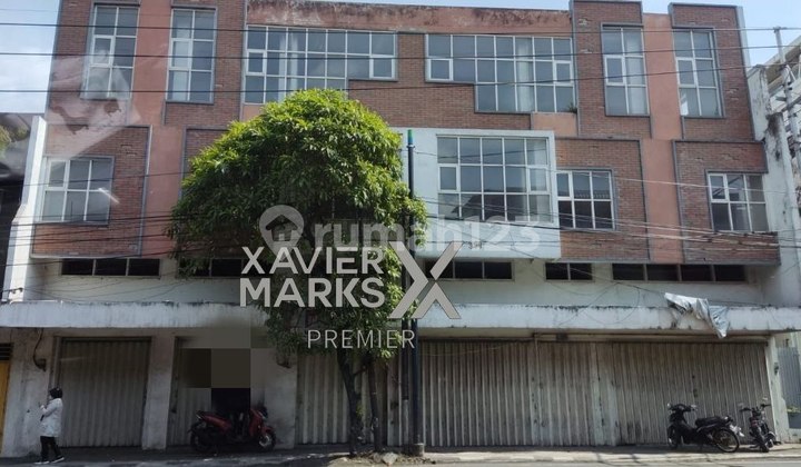 3 Ruko Jejer Poros Jalan Kolonel Sugiono Malang Kawasan Bisnis