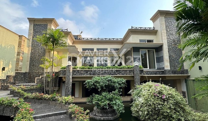 Rumah Super Luas di Jalan Bunga bunga Soekarno Hatta Malang