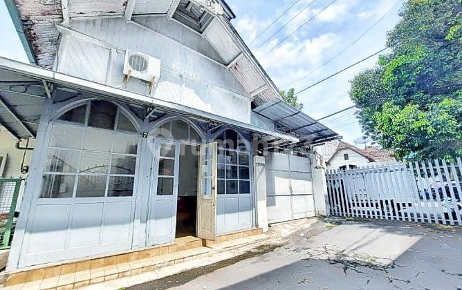 Rumah Strategis Terawat di Jl Ade Irma Suryani Malang Rumah Strategis Terawat di Jl Ade Irma Suryani Malang