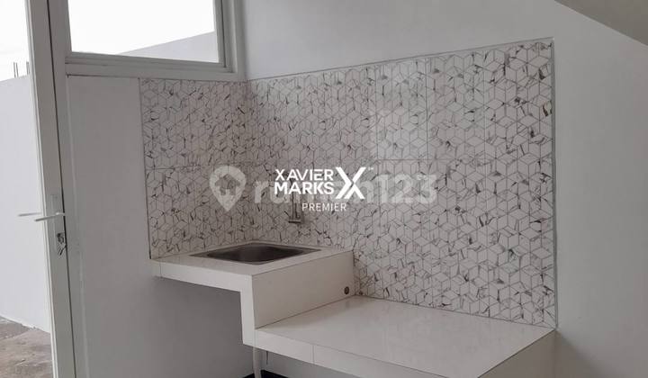 Rumah Modern Minimalis Baru Gress di Merjosari Malang 2