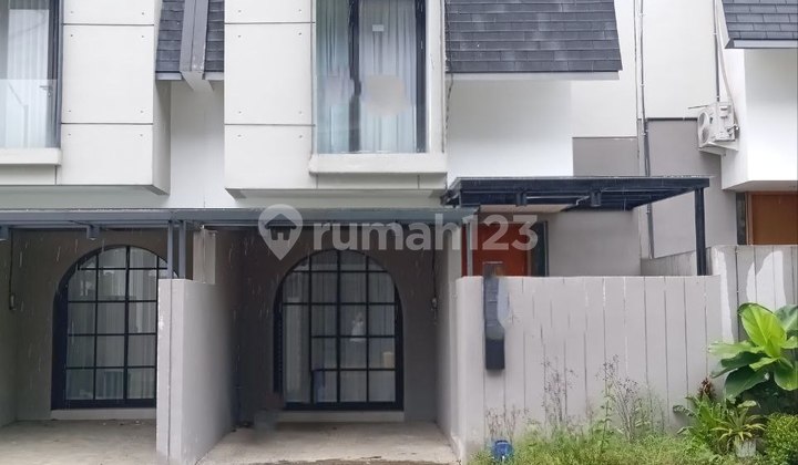 Villa Furnish Terawat Siap Huni di Kingspark8 Batu Villa Furnish Terawat Siap Huni di Kingspark8 Batu