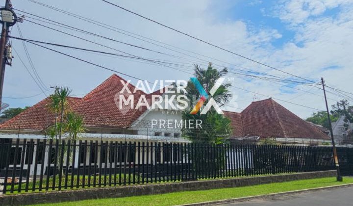 Rumah Kawasan Ijen Boulevard di Jl Gunung-gunung Malang