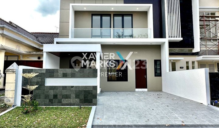 House in Araya Golf Malang with Free Kitchen Set in Elite Area