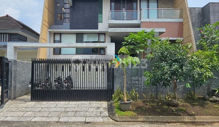 Rumah Semi Furnish Premium di Istana Dieng Malang Rumah Semi Furnish Premium di Istana Dieng Malang