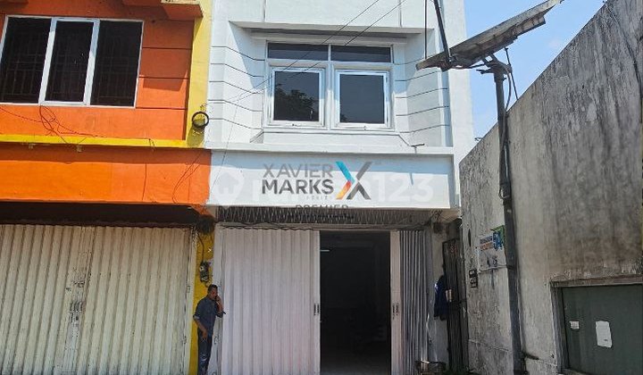 Ruko Poros Jalan Raya Galunggung Malang Parkir Luas