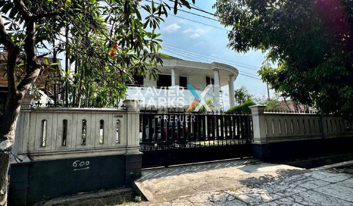 Rumah Tengah Kota 2 Lantai di Raya Langsep Malang 1