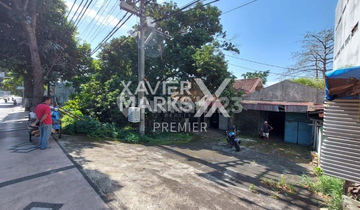 House + Land on Ahmad Yani Street Axis, Malang
