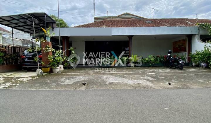 Rumah Hook Klasik di Jl Buah-Buahan Malang