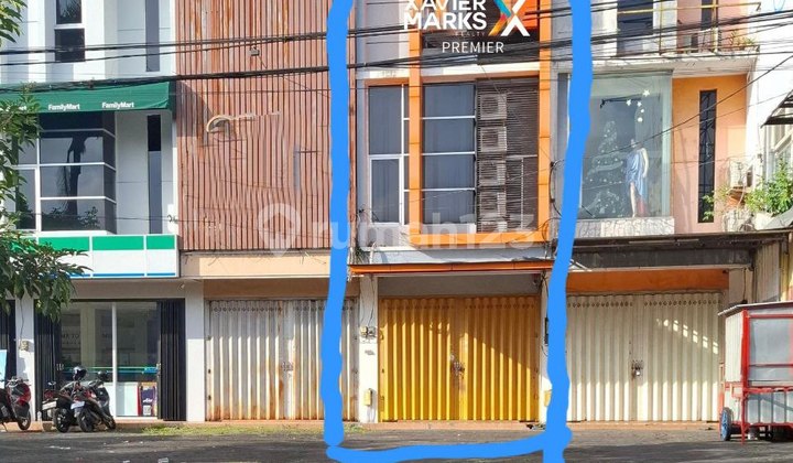 3-Story Shophouse Wide Parking Main Road Dieng Malang