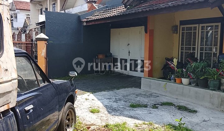 Safe Neighborhood House on Jl Candi-Candi Mojolangu Malang 2