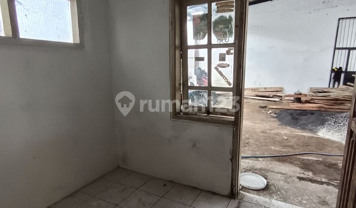 Strategic Warehouse with Container Access in Sukun, Malang