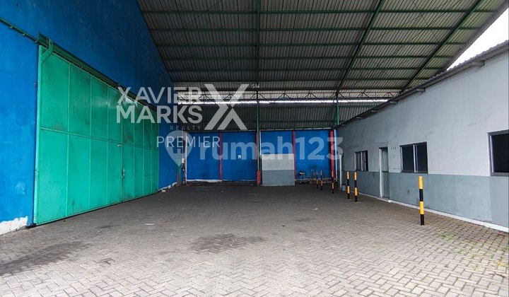 Gudang Parkir Luas Siap Pakai di Gadang Malang