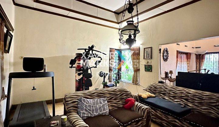 Rumah Vintage Klasik di Tumenggung Suryo Malang 2