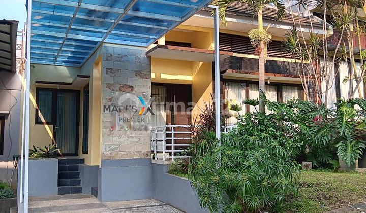 Rumah Villa Kawasan Wisata View Cantik di Argo Kusuma Batu Malang