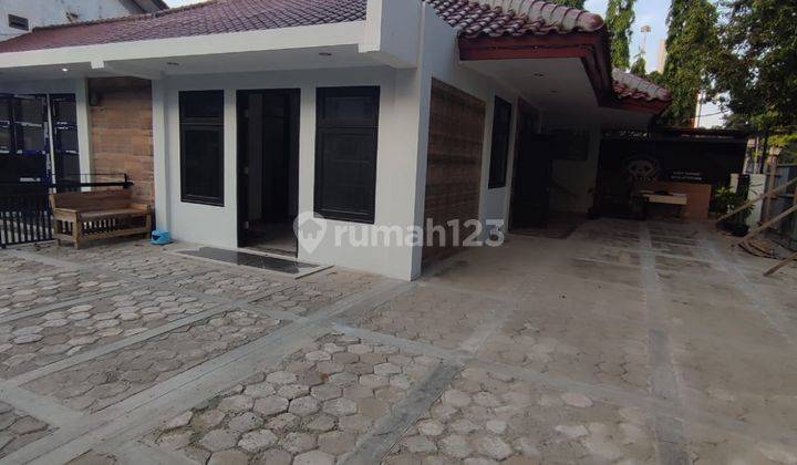 Disewakan Tempat Usaha Lokasi Sangat Setrategis di di Cempaka Putih 1
