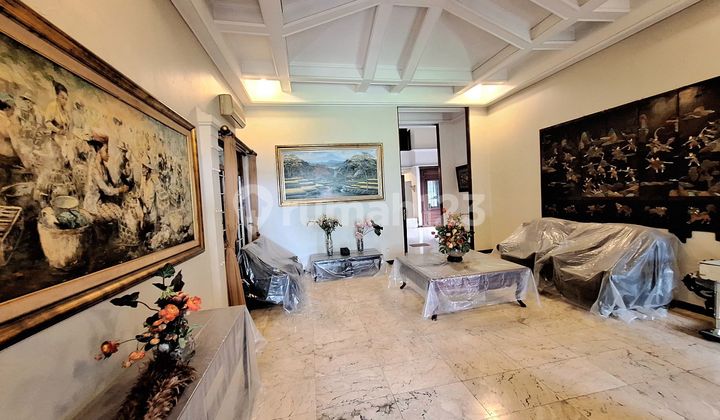 Rumah Menteng Shm Dengan Tanah Luas Lolasi Tenang Dan Aman