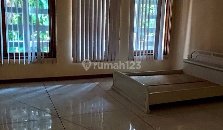 Rumah 2 Lantai Bagus Kawasan Expatriat Menteng Jakarta Pusat  2