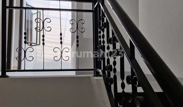 Rumah Jual Cepat Kota Wisat Baru Renovasi Siap Huni Bagus di Kota Wisata 2