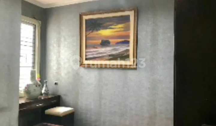 Rumah 2 Lantai Luas Ada Sisa Tanah Belakang Dekat Mall Kotawisata 2