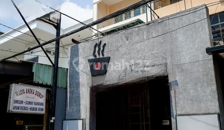 Rent a 3-Story Shop House in Taman Ratu 1