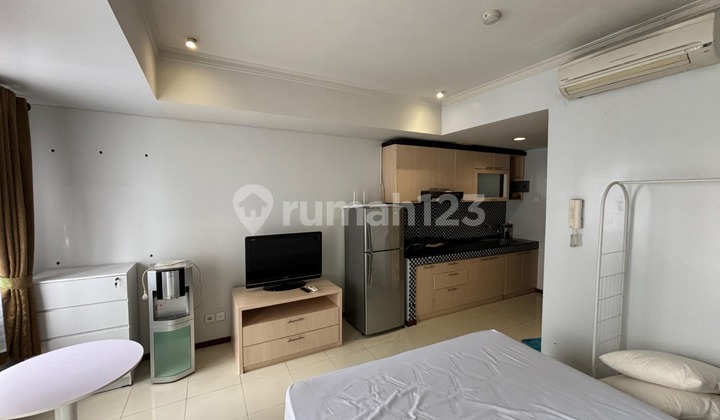 For Sale Price Studio Apartment Royal Lt. medium 2
