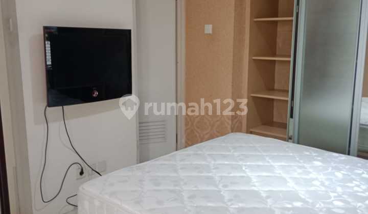 Sewa 3Br Apatemen Mediterania2 Lt.rendah Furnish