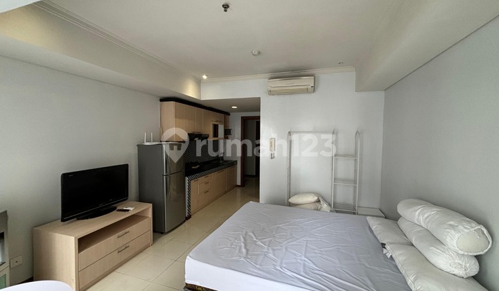 Jual Bu Studio Apartemen Royal Lt.sedang