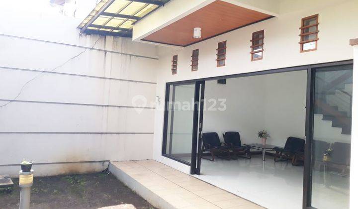 Dijual Rumah bagus di Setra duta  2