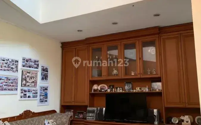 Dijual Rumah Siap Huni di Gegerkalong 2