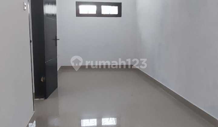 Dijual Rumah Baru Siap Huni Di Sayap ******** 2