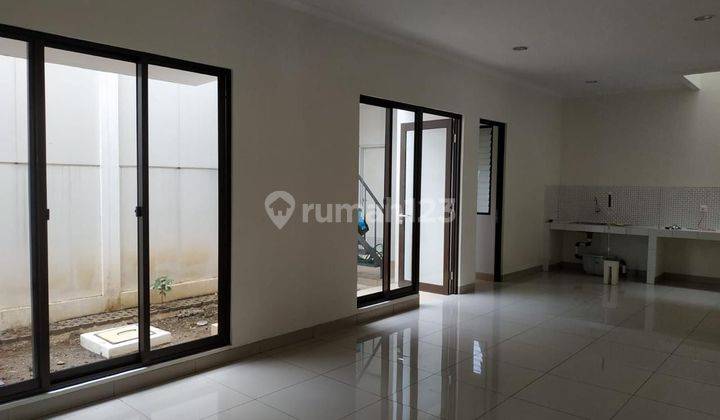 Dijual Rumah Siap Huni Di Sumarecon  1