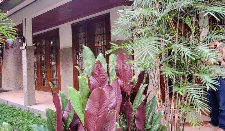 Rumah Cantik Rapih Siap Huni di Kramat Jati Jakarta Timur 2