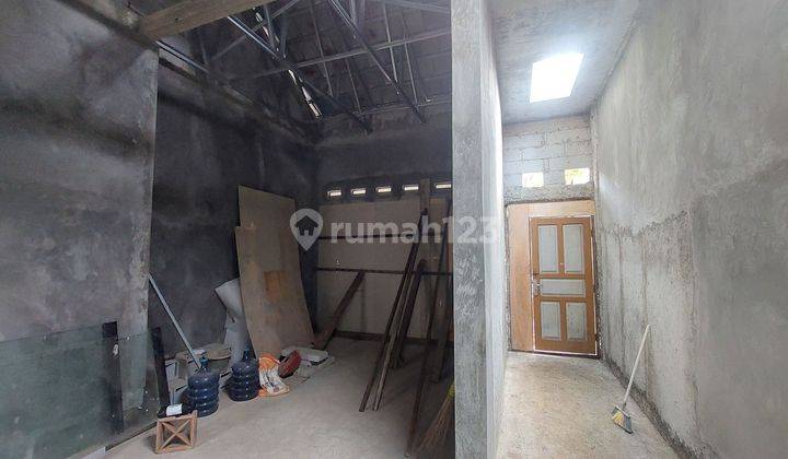 Rumah Dalam Renovasi Pembangunan Dijual Cepat di Jatiwaringin Bekasi 2