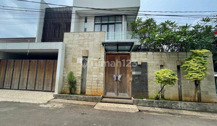 Dijual Rumah Modern Minimalis Dengan Fasilitas Kolam Renang Di Cipayung Jakarta Timur 1