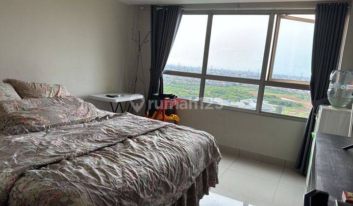 Apartemen Tower Freesia Summarecon Bekasi 1