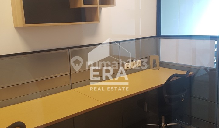 Disewakan Ruang Kantor Premium 1.295 Sqm Full Furnish di Menara Prima 2