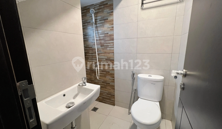 Rumah Baru Furnished Di Summarecon Crown Gading Bekasi 2