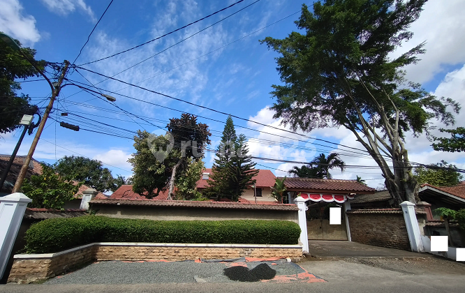 Rumah Klasik Luas Di Cibubur Ciracas Jakarta Timur