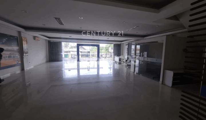 For Sale: Showroom Building Including Workshop in Depok