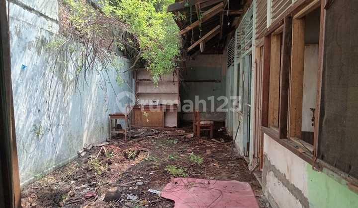 Old House for Good Strategic Business Cempaka Putih Central Jakarta 2