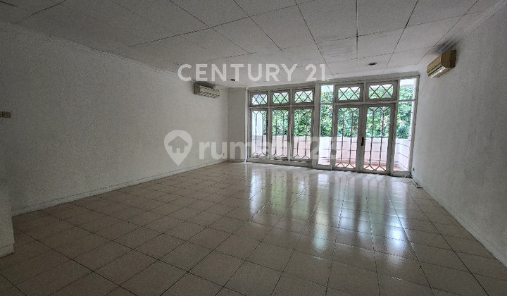 Rumah Lama Luas Menteng dengan Harga Murah!!