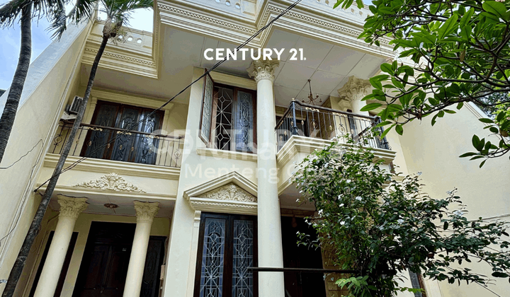 Rumah SemiFurnished Di Menteng Jakarta Pusat