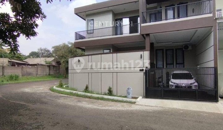 Strategic House Ready to Occupy on Jl Bukit Nirwana Raya I Bnr Bogor